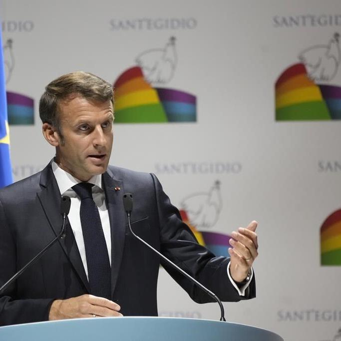 Macron: Ukraine to decide time, terms of peace with Russia